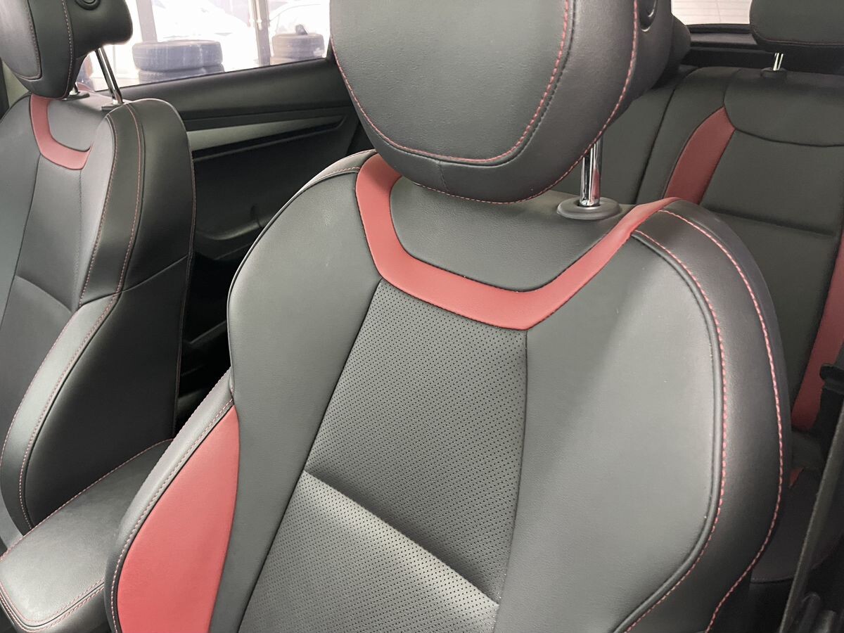 Skoda Karoq 2023 - фото автомобиля