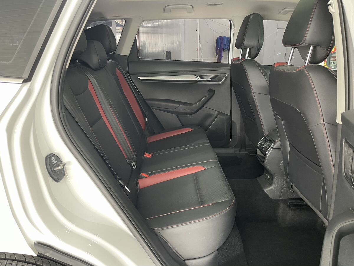 Skoda Karoq 2023 - фото автомобиля