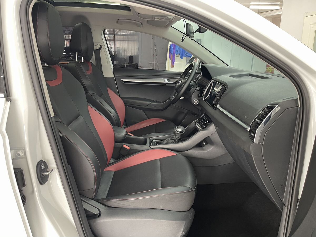 Skoda Karoq 2023 - фото автомобиля