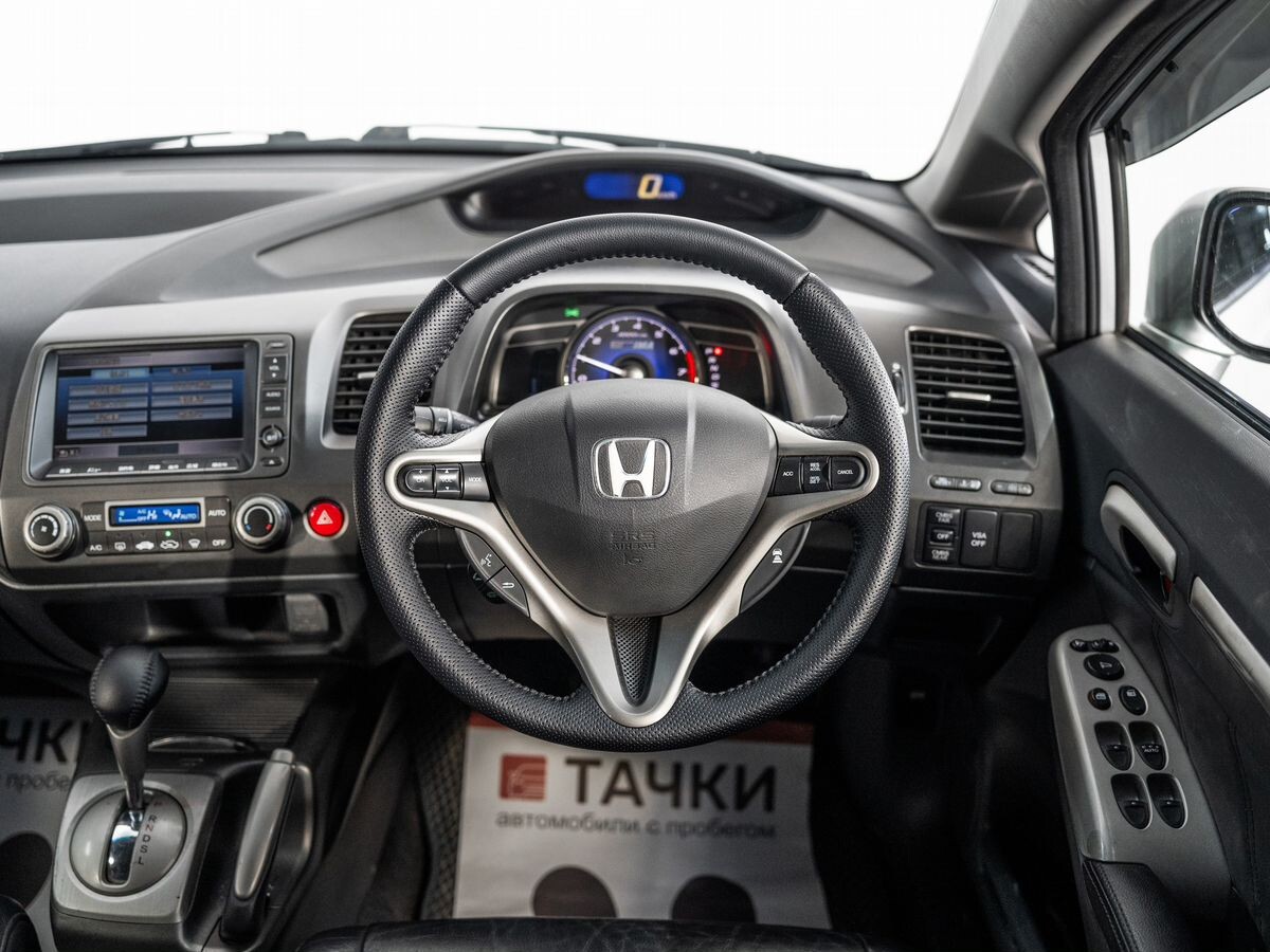 Honda Civic 2009 - фото автомобиля