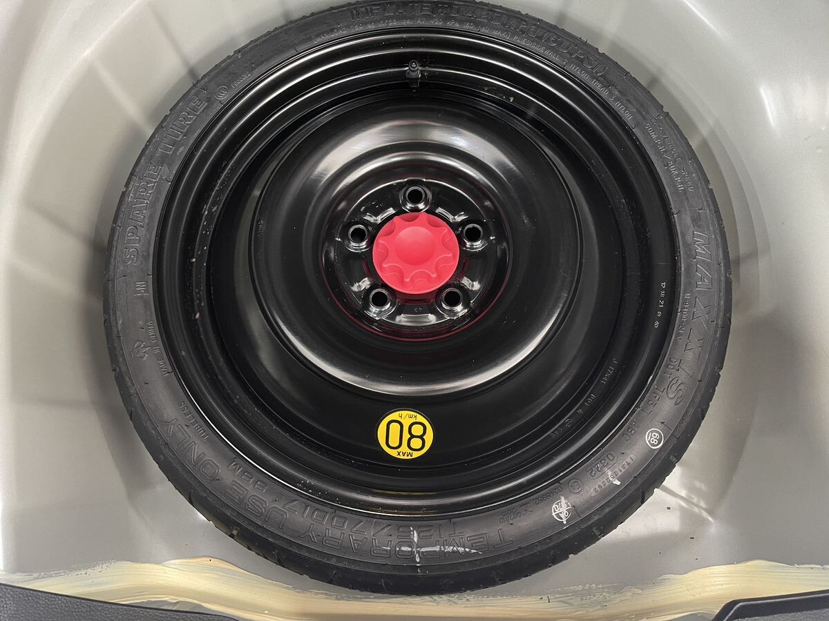 Toyota Levin 2022 - фото автомобиля