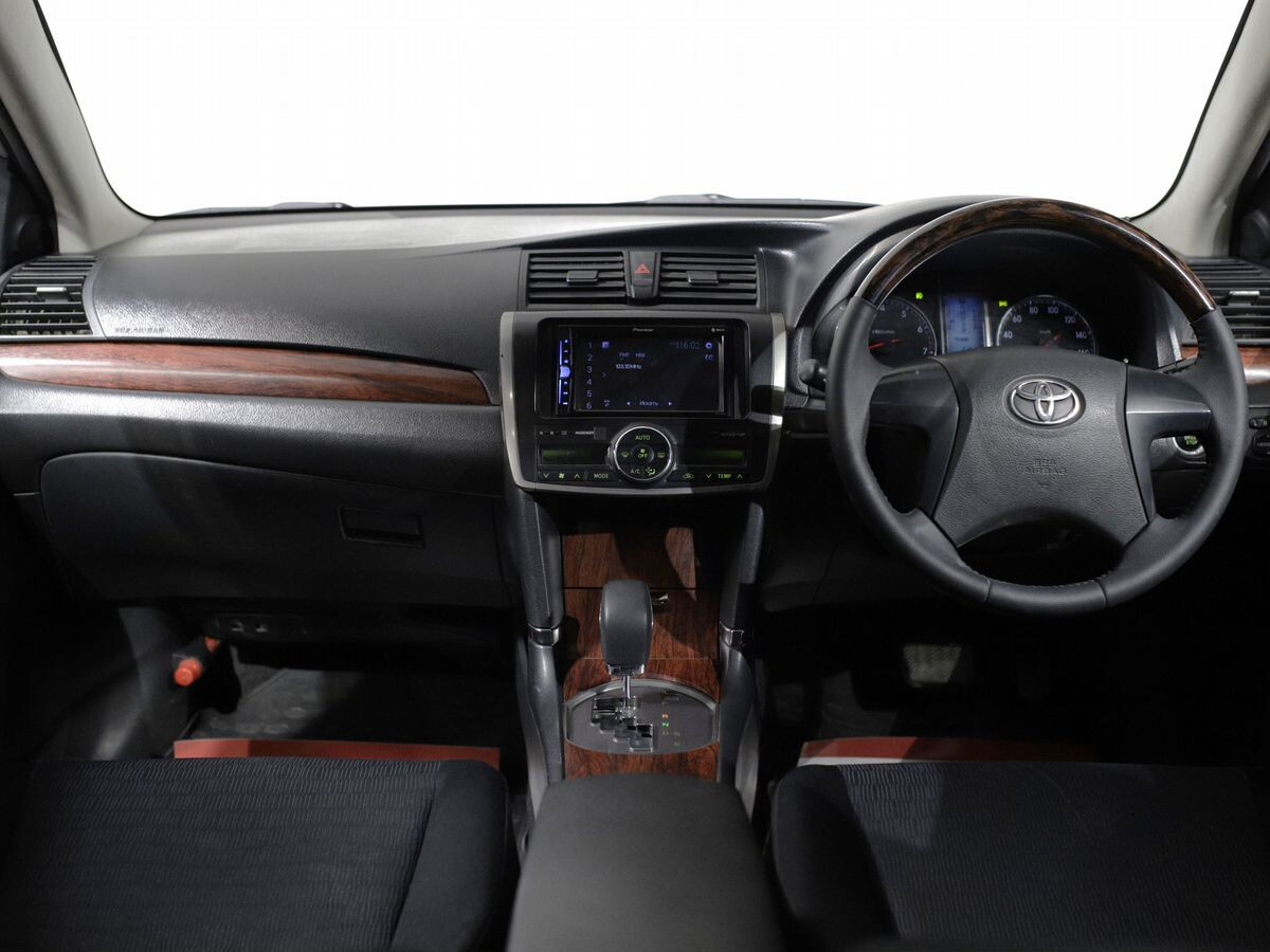 Toyota Allion 2010 - фото автомобиля