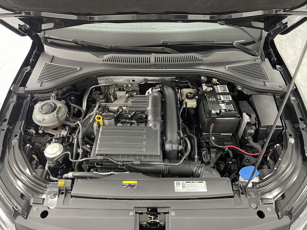 Volkswagen Lavida 2022 - фото автомобиля