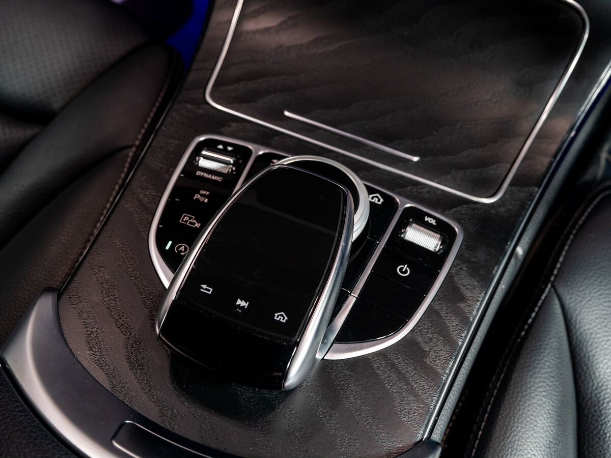 Mercedes-Benz C-Class 2018 - фото автомобиля