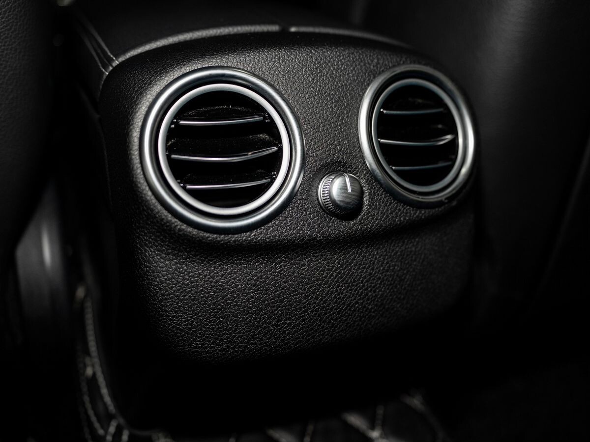 Mercedes-Benz C-Class 2018 - фото автомобиля