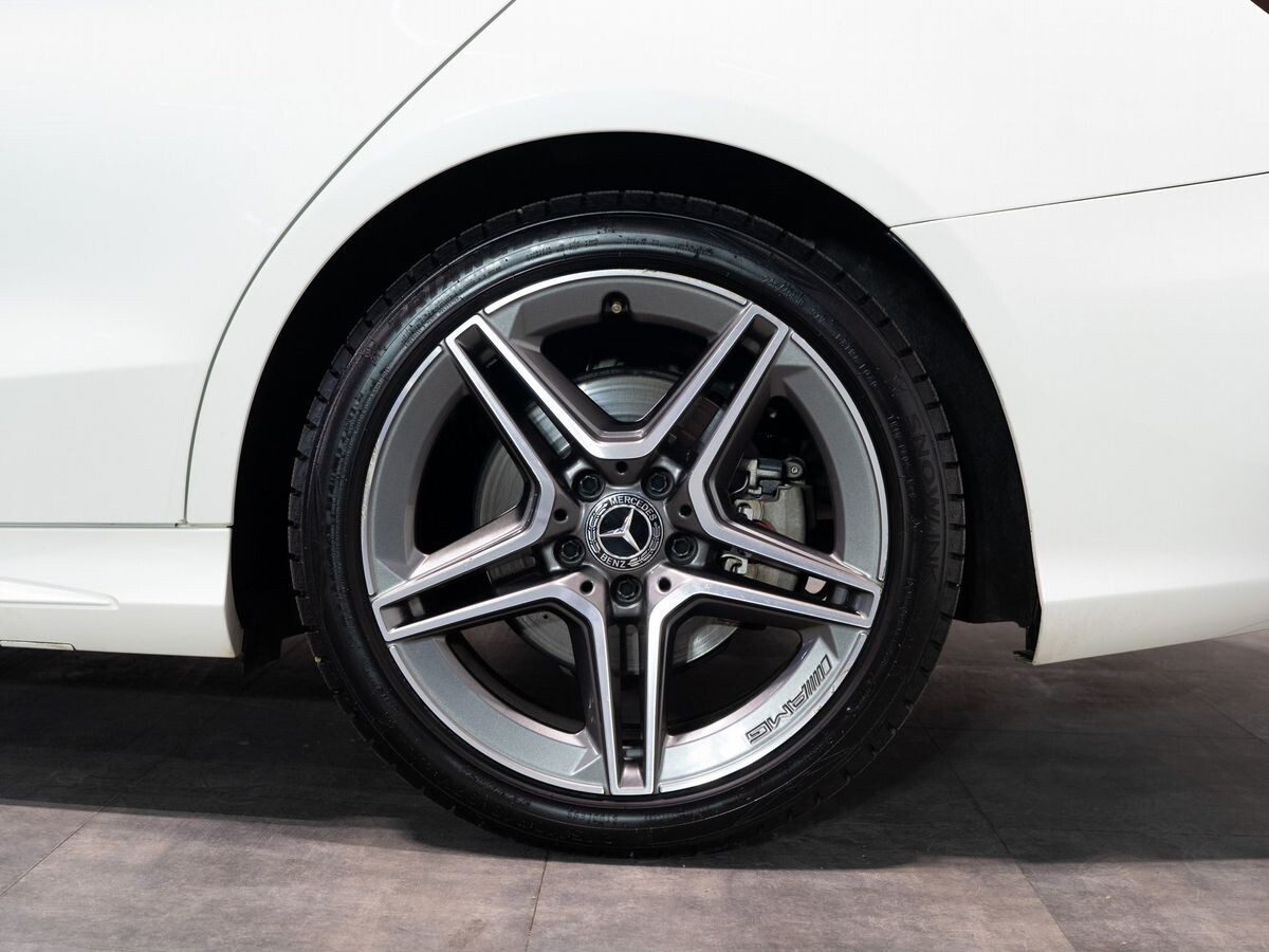 Mercedes-Benz C-Class 2018 - фото автомобиля