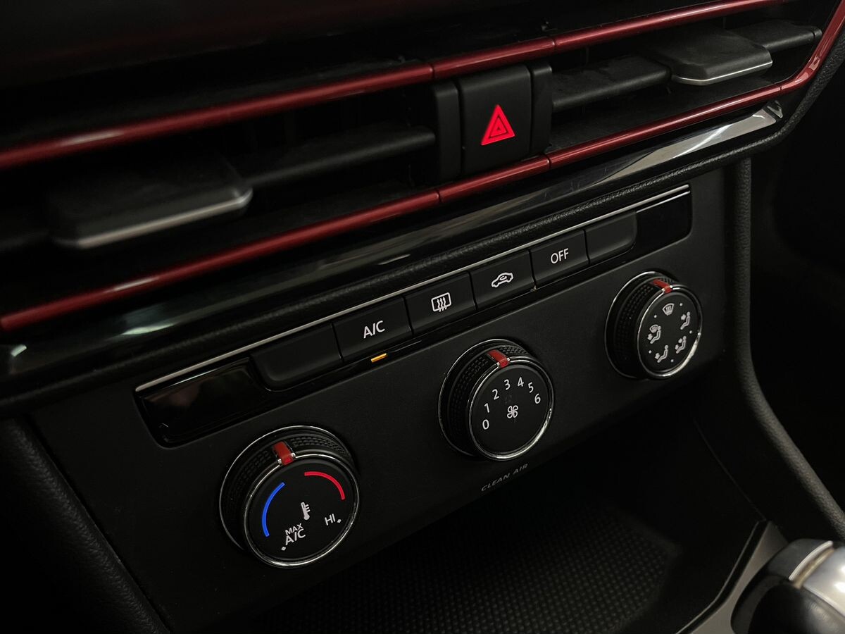 Volkswagen Lavida 2022 - фото автомобиля