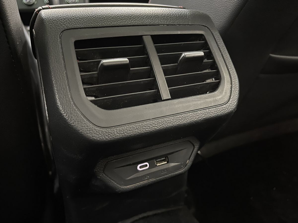 Volkswagen Lavida 2022 - фото автомобиля