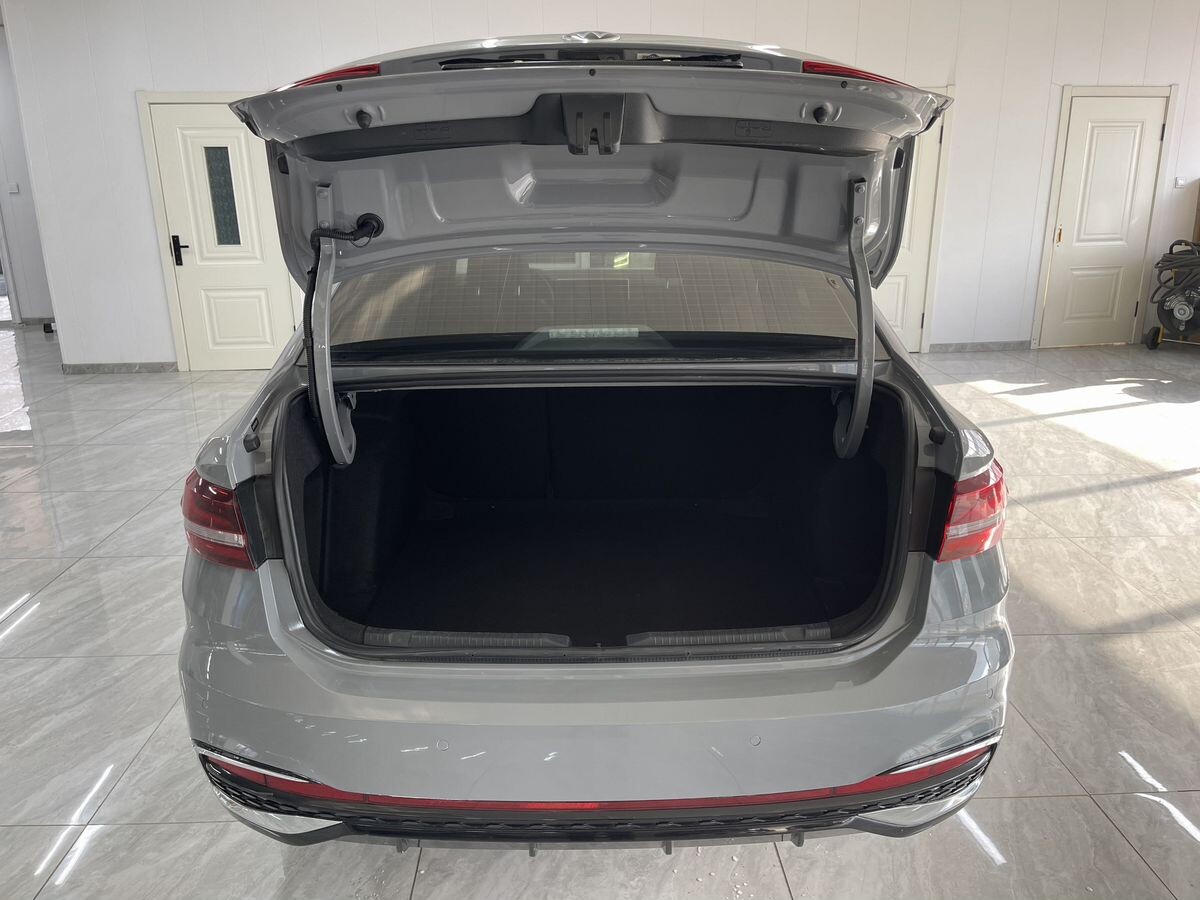 Volkswagen Lavida 2022 - фото автомобиля