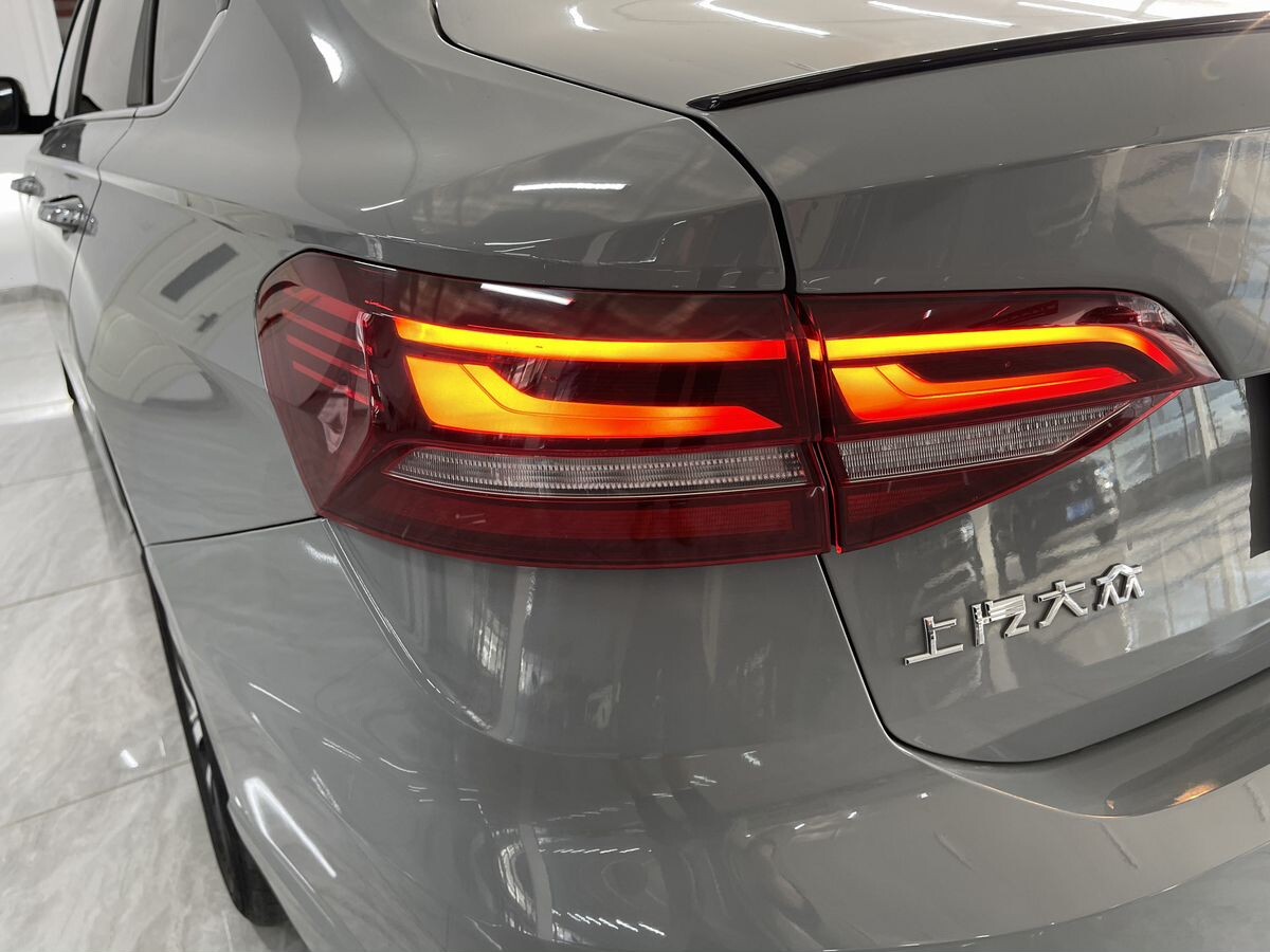 Volkswagen Lavida 2022 - фото автомобиля