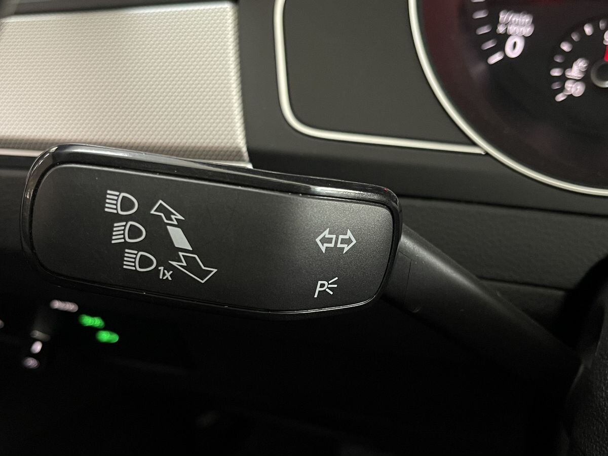 Volkswagen Magotan 2022 - фото автомобиля