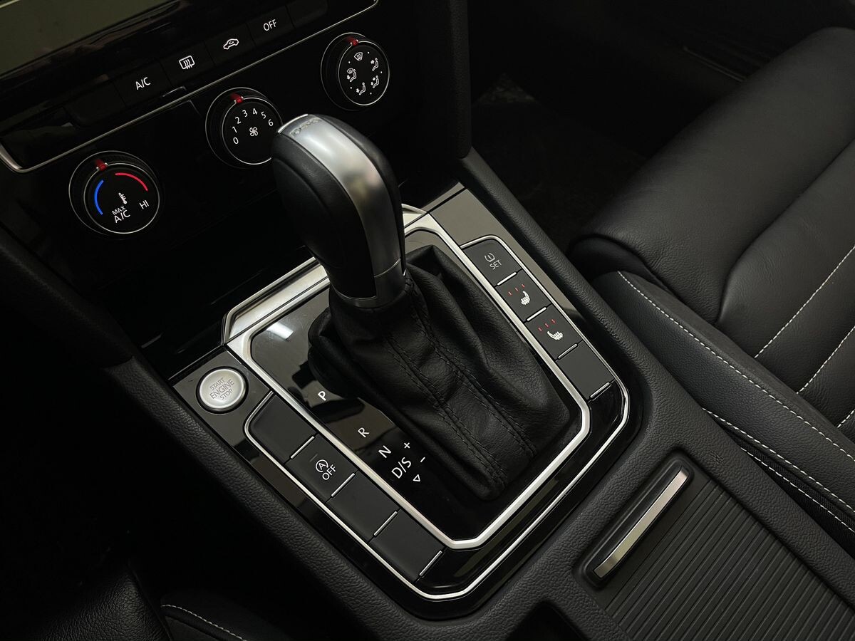 Volkswagen Magotan 2022 - фото автомобиля