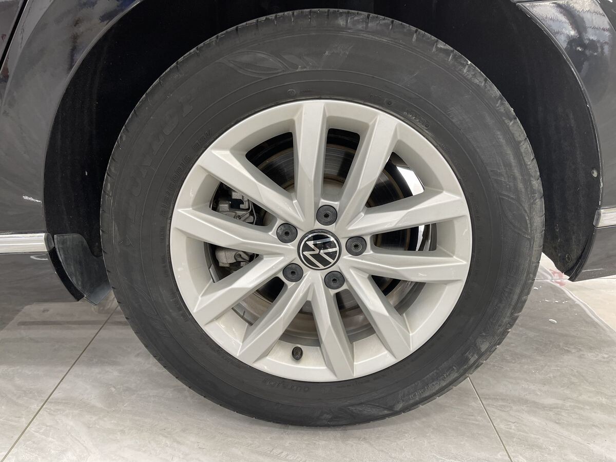 Volkswagen Magotan 2022 - фото автомобиля