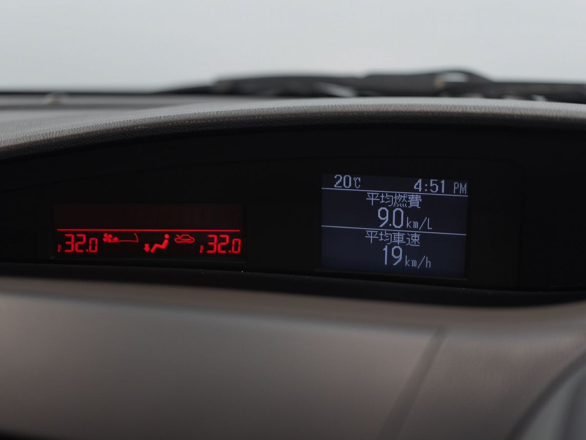 Mazda Axela 2010 - фото автомобиля