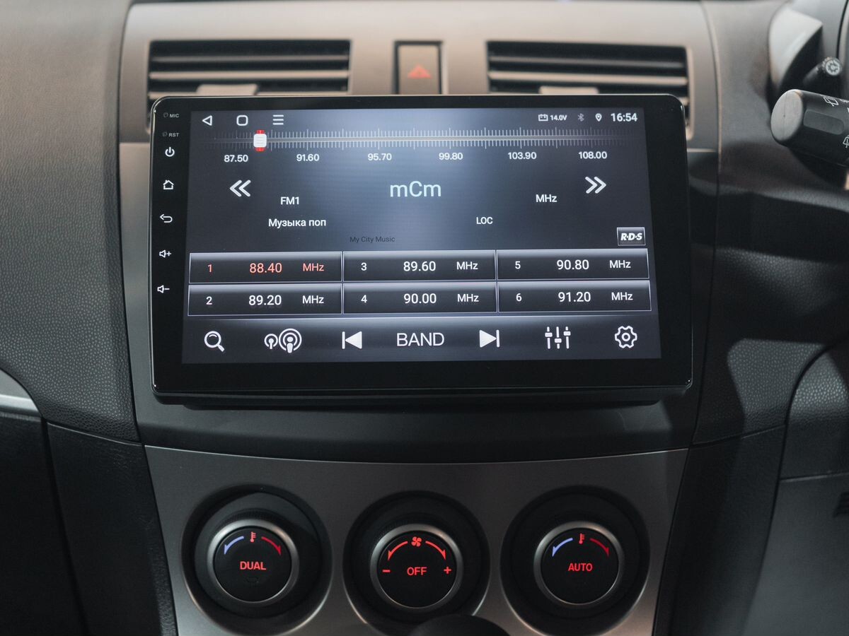 Mazda Axela 2010 - фото автомобиля