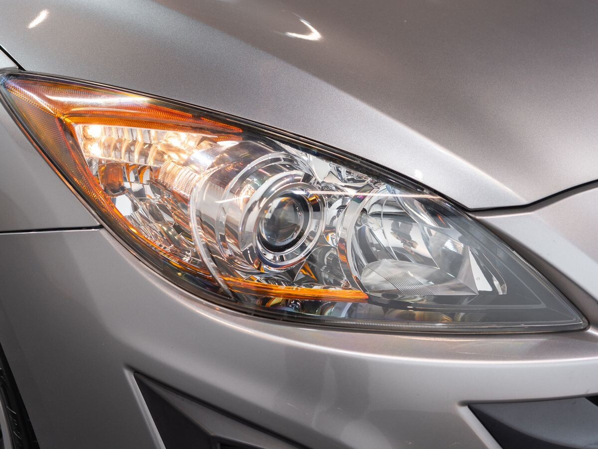 Mazda Axela 2010 - фото автомобиля