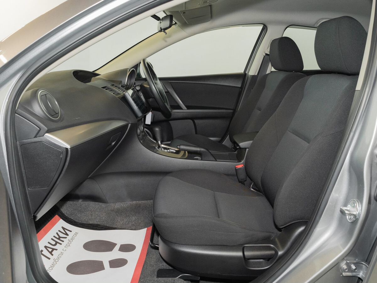 Mazda Axela 2010 - фото автомобиля