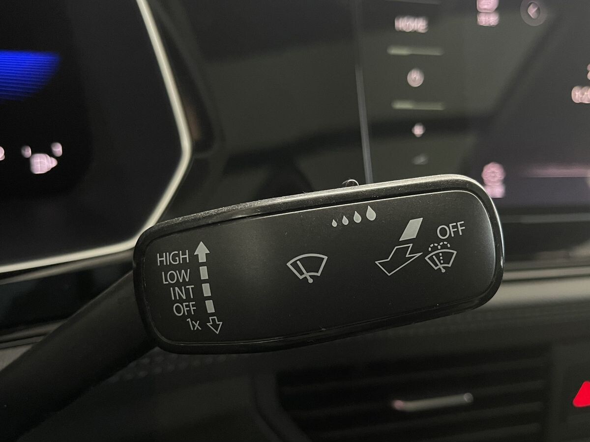 Volkswagen Sagitar 2021 - фото автомобиля