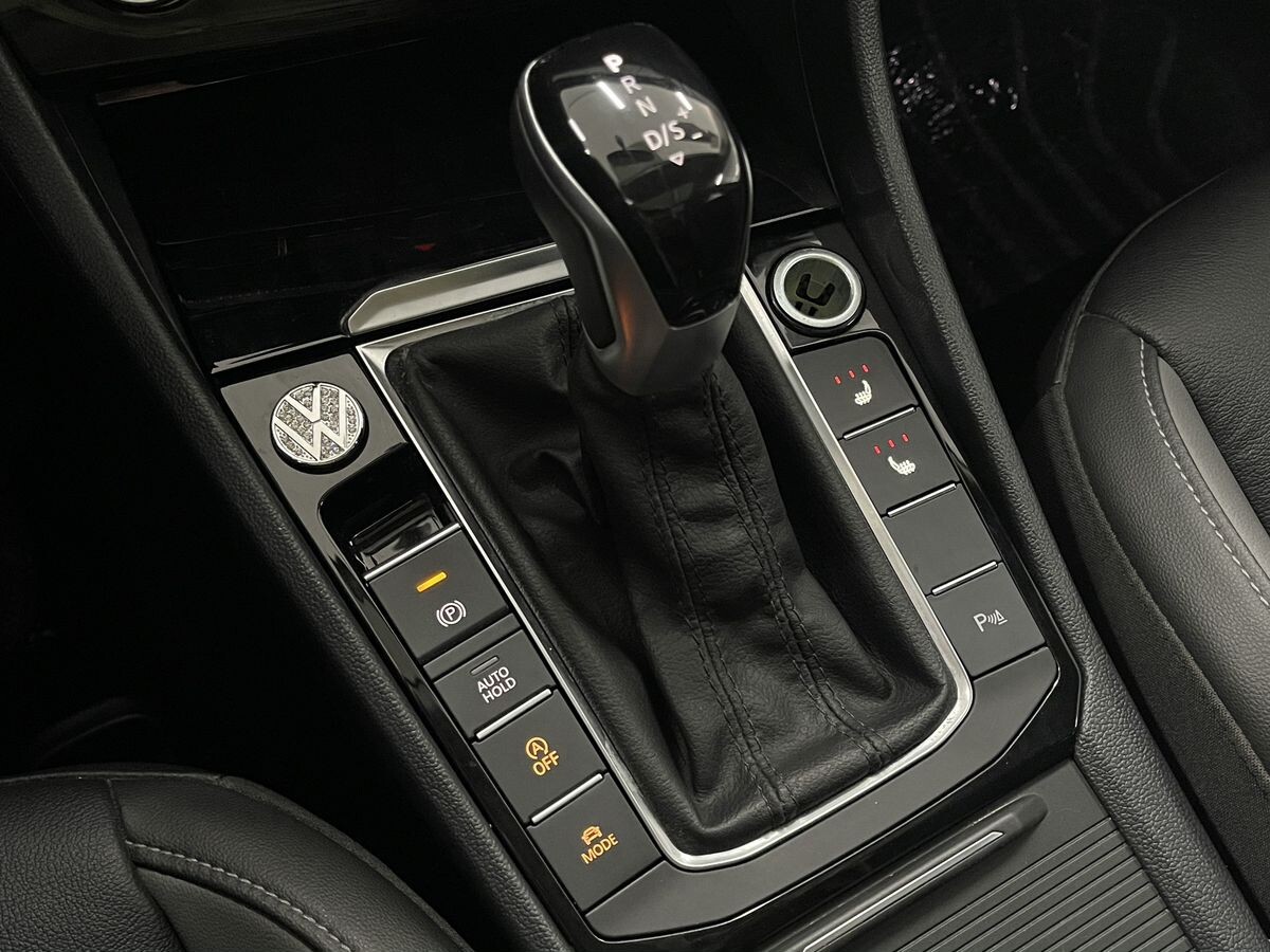 Volkswagen Sagitar 2021 - фото автомобиля