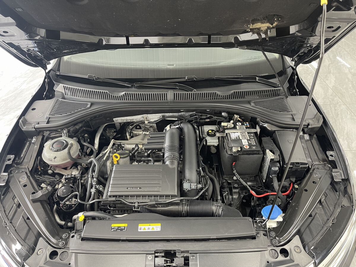 Volkswagen Sagitar 2021 - фото автомобиля