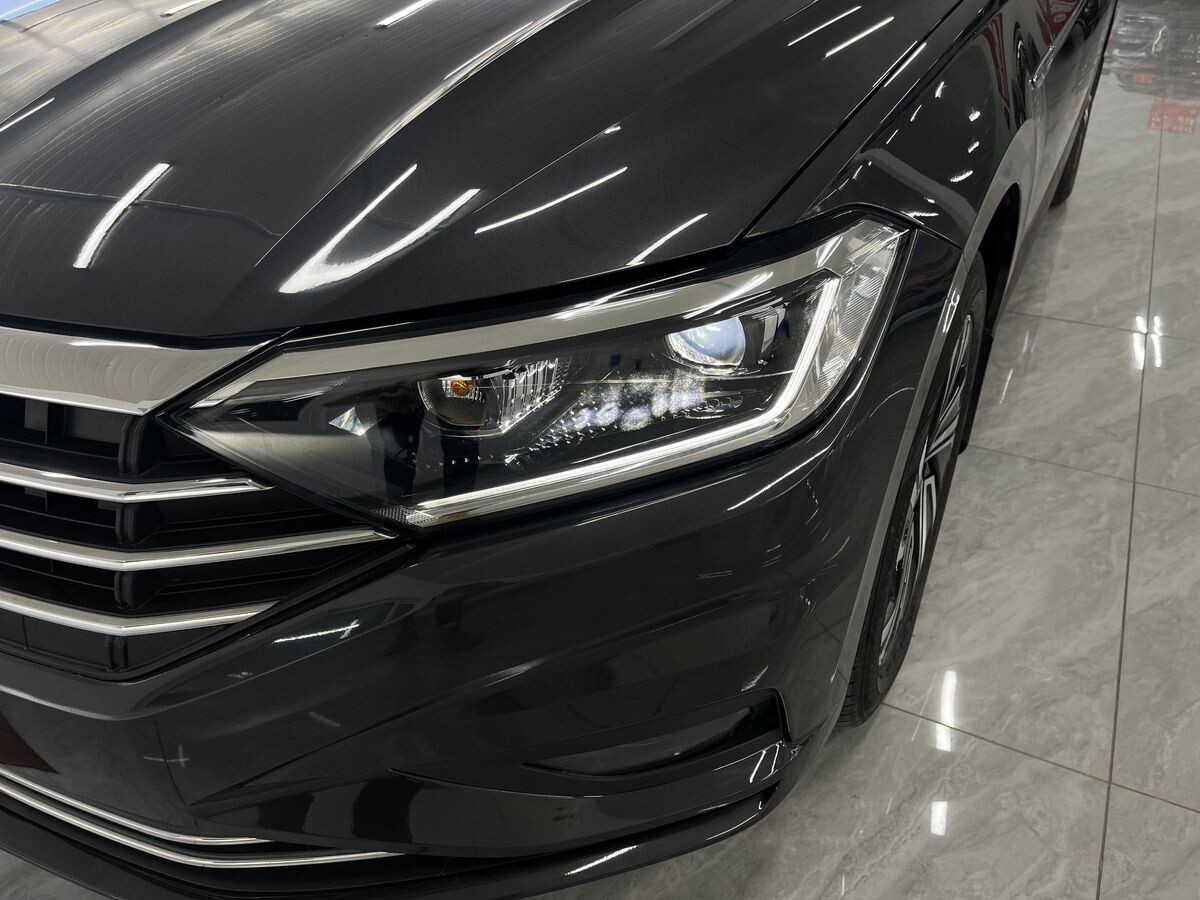 Volkswagen Sagitar 2021 - фото автомобиля