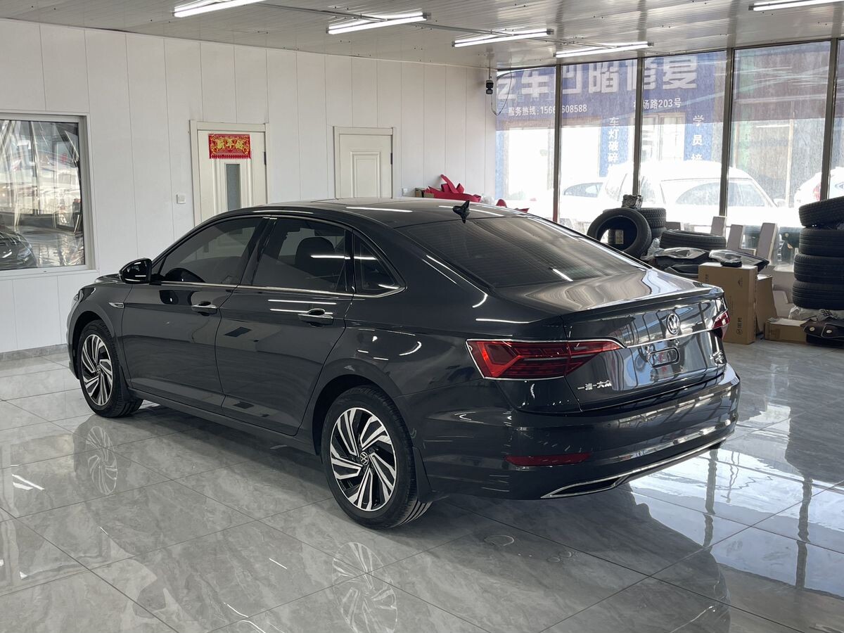 Volkswagen Sagitar 2021 - фото автомобиля