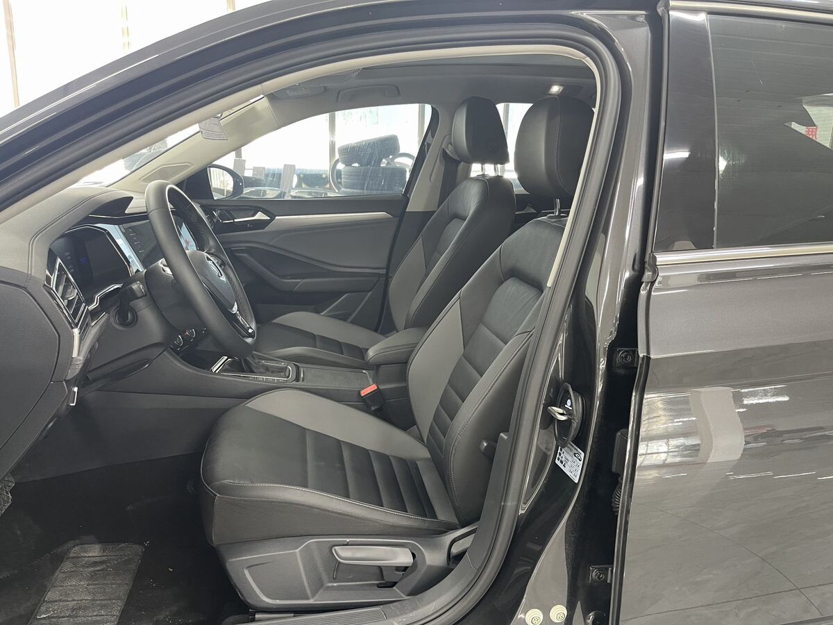 Volkswagen Sagitar 2021 - фото автомобиля