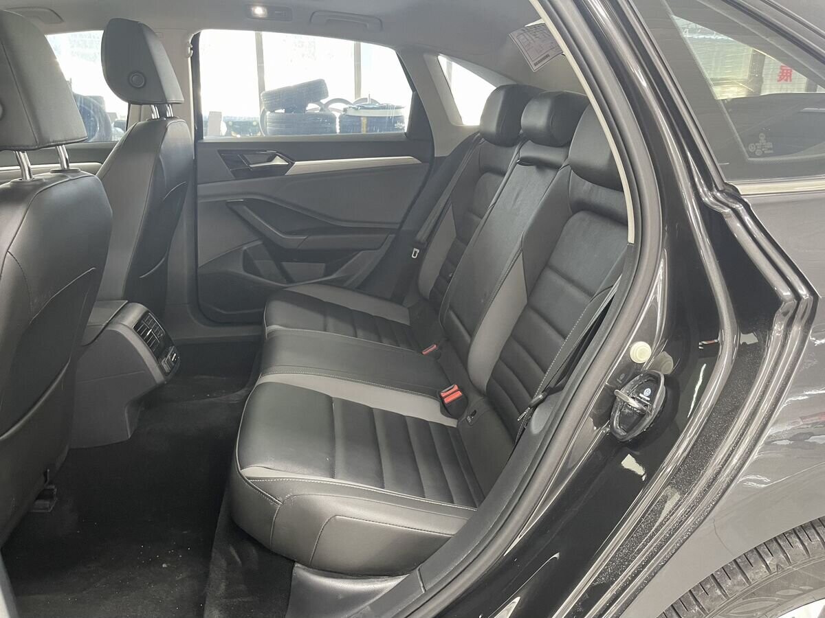 Volkswagen Sagitar 2021 - фото автомобиля