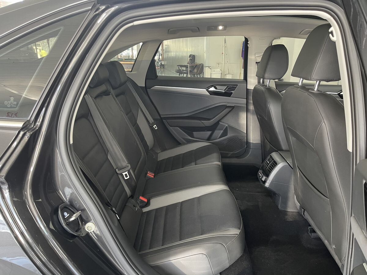 Volkswagen Sagitar 2021 - фото автомобиля