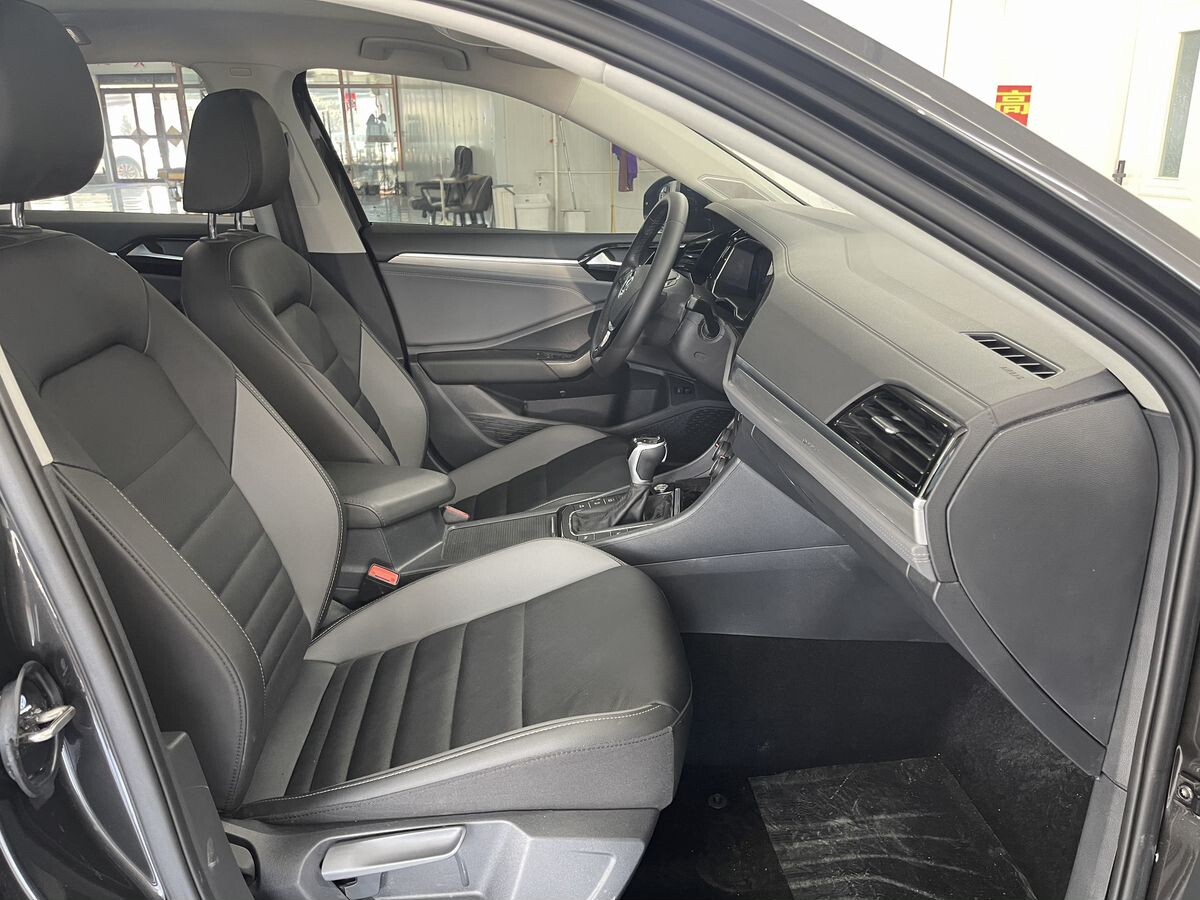 Volkswagen Sagitar 2021 - фото автомобиля