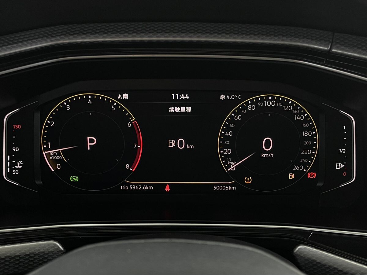 Volkswagen Tacqua 2022 - фото автомобиля