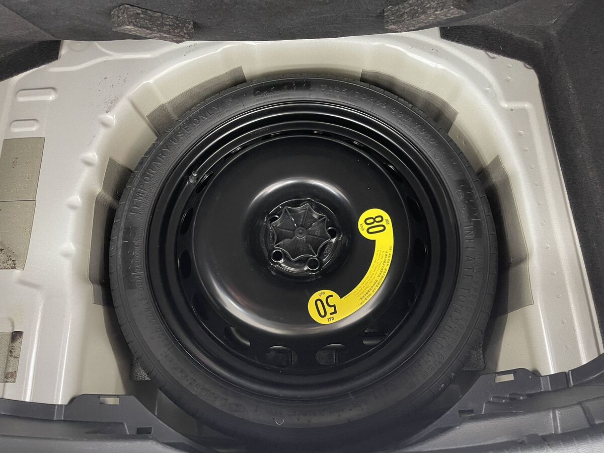 Volkswagen Tacqua 2022 - фото автомобиля