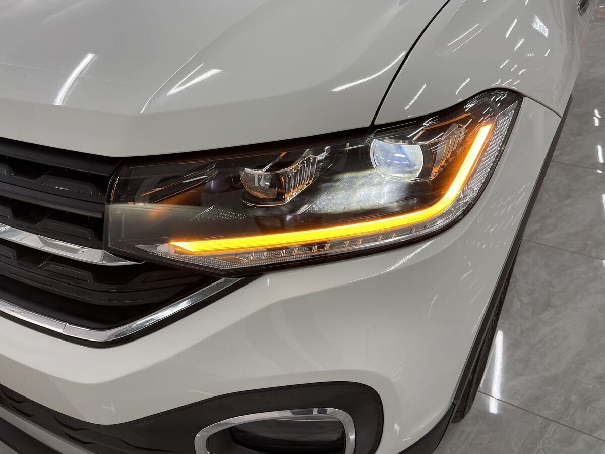 Volkswagen Tacqua 2022 - фото автомобиля