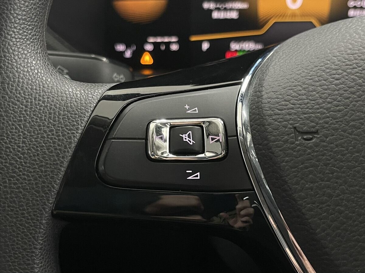 Volkswagen Tharu 2022 - фото автомобиля