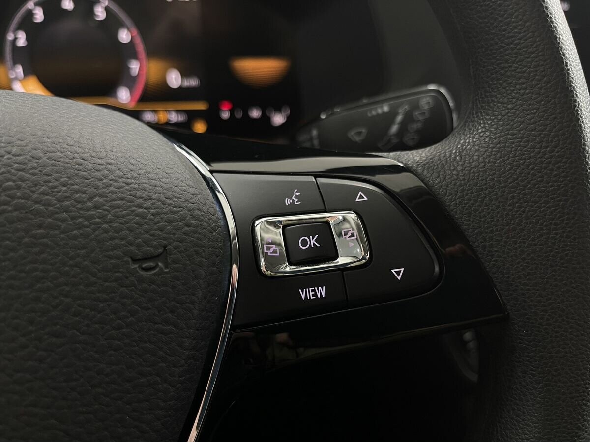 Volkswagen Tharu 2022 - фото автомобиля