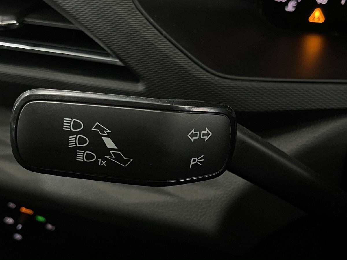 Volkswagen Tharu 2022 - фото автомобиля