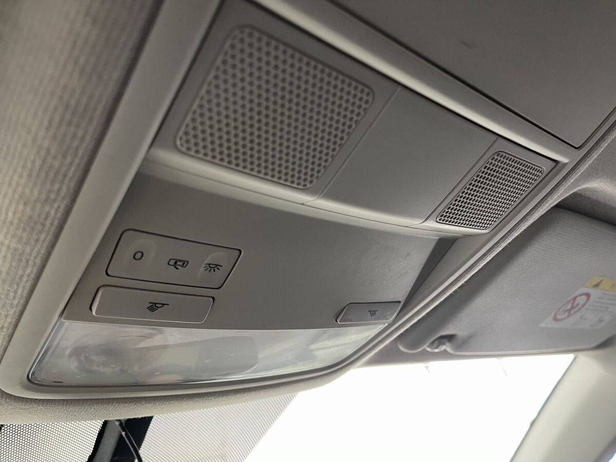 Volkswagen Tharu 2022 - фото автомобиля