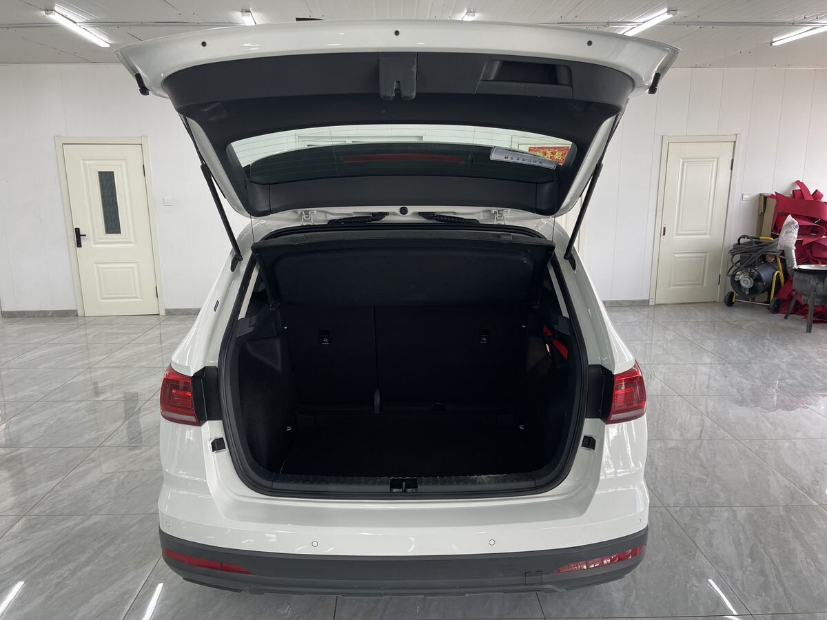 Volkswagen Tharu 2022 - фото автомобиля