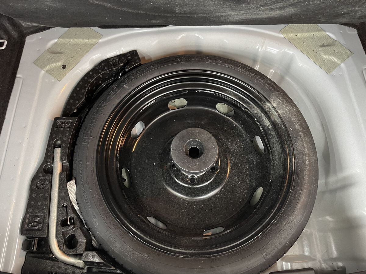 Volkswagen Tharu 2022 - фото автомобиля