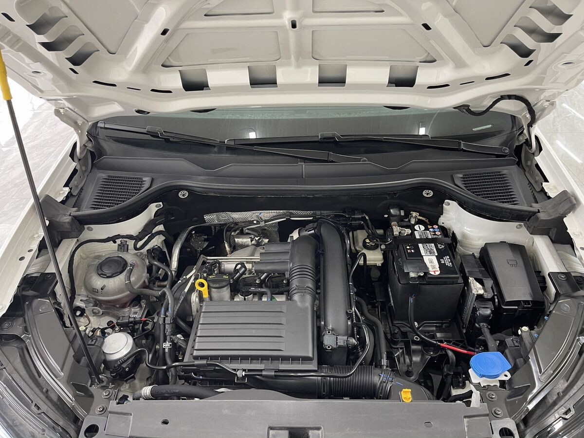 Volkswagen Tharu 2022 - фото автомобиля