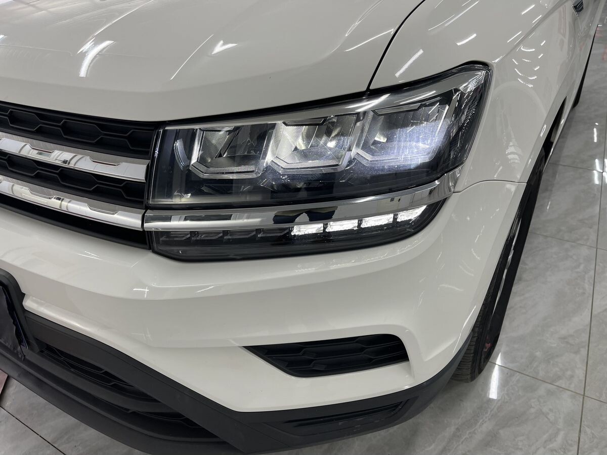 Volkswagen Tharu 2022 - фото автомобиля