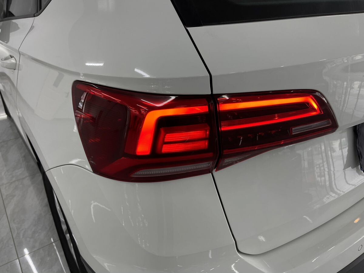 Volkswagen Tharu 2022 - фото автомобиля