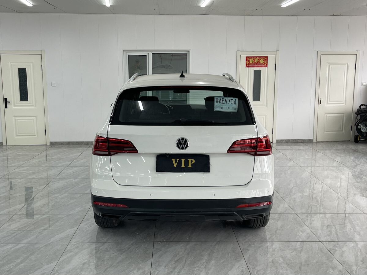 Volkswagen Tharu 2022 - фото автомобиля