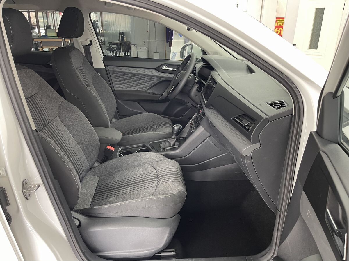 Volkswagen Tharu 2022 - фото автомобиля