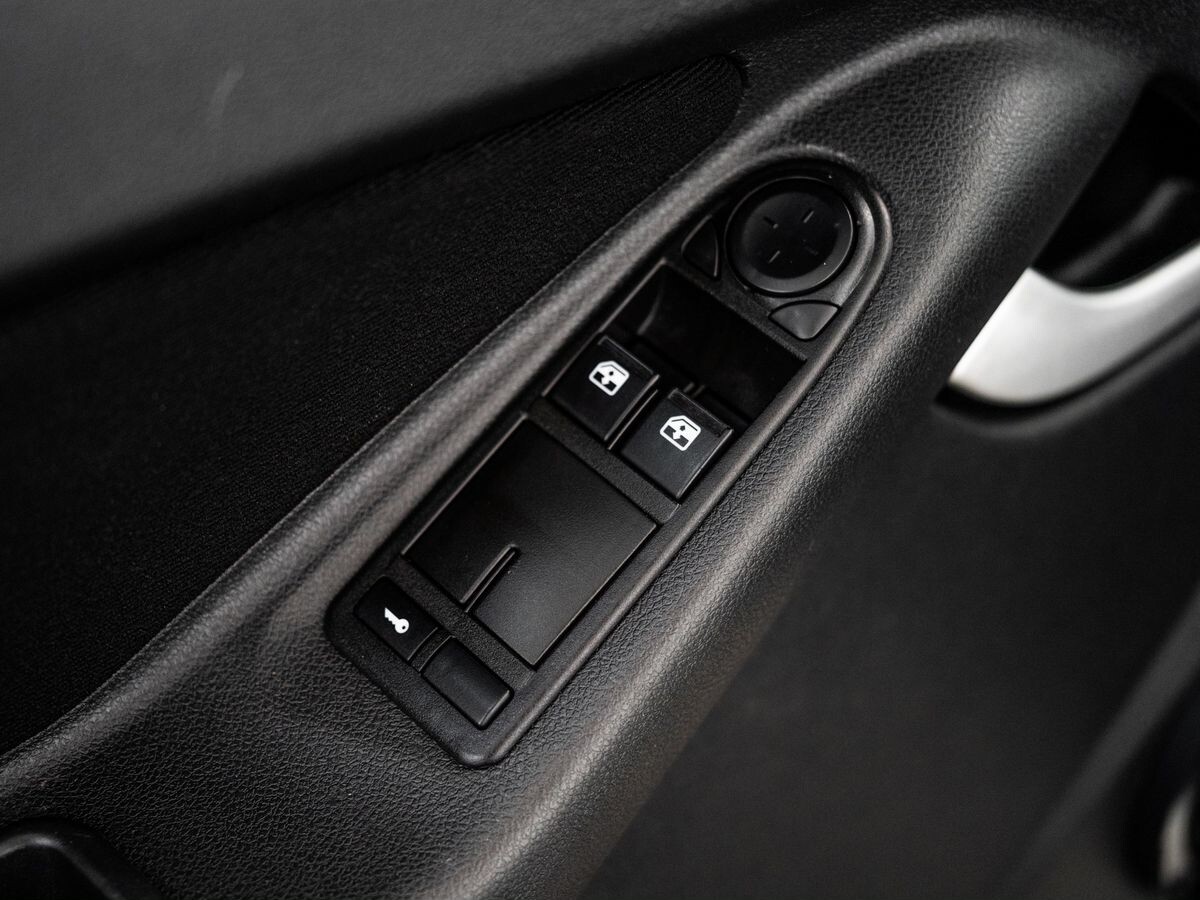 Лада Калина 2015 - фото автомобиля