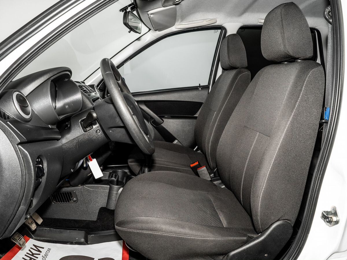 Лада Калина 2015 - фото автомобиля