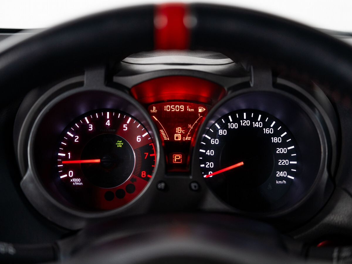 Nissan Juke 2014 - фото автомобиля