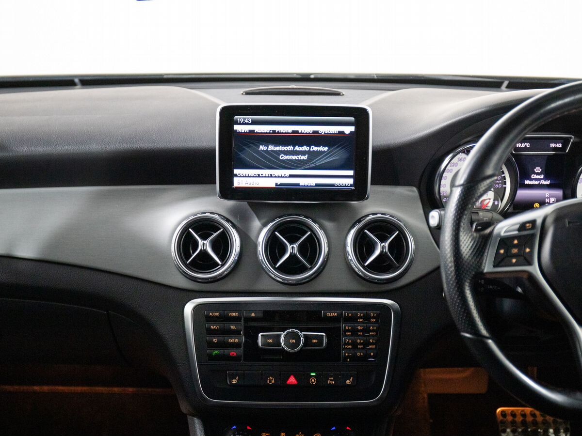 Mercedes-Benz GLA-Class 2014 - фото автомобиля