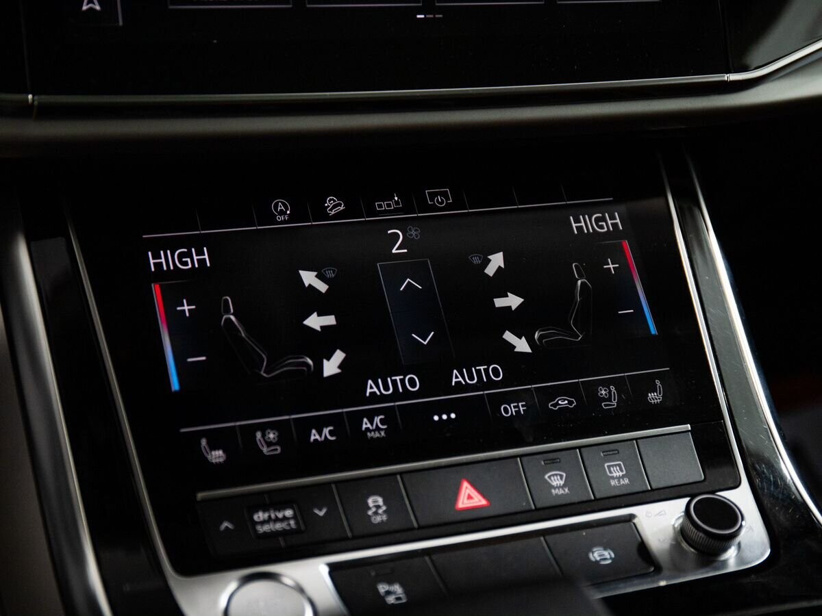 Audi Q8 2019 - фото автомобиля