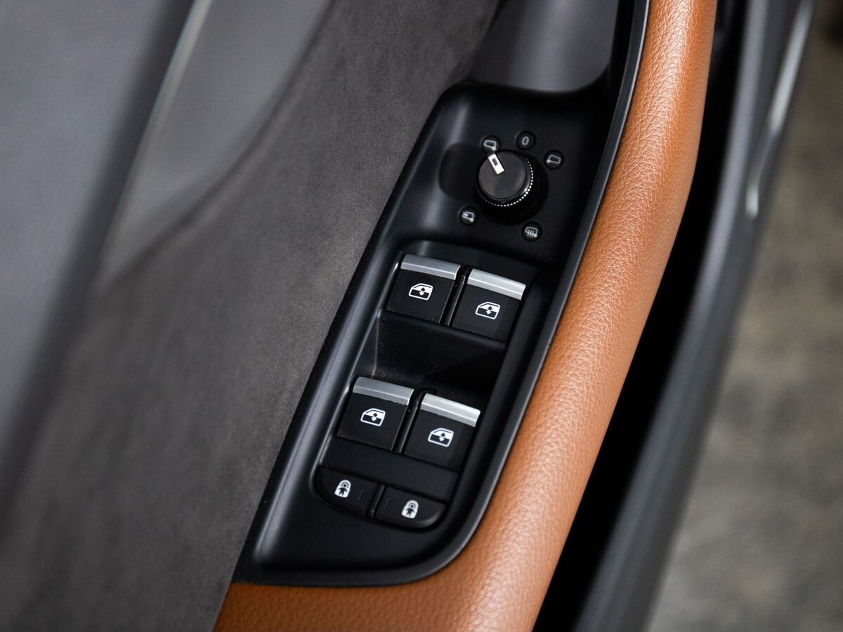 Audi Q8 2019 - фото автомобиля